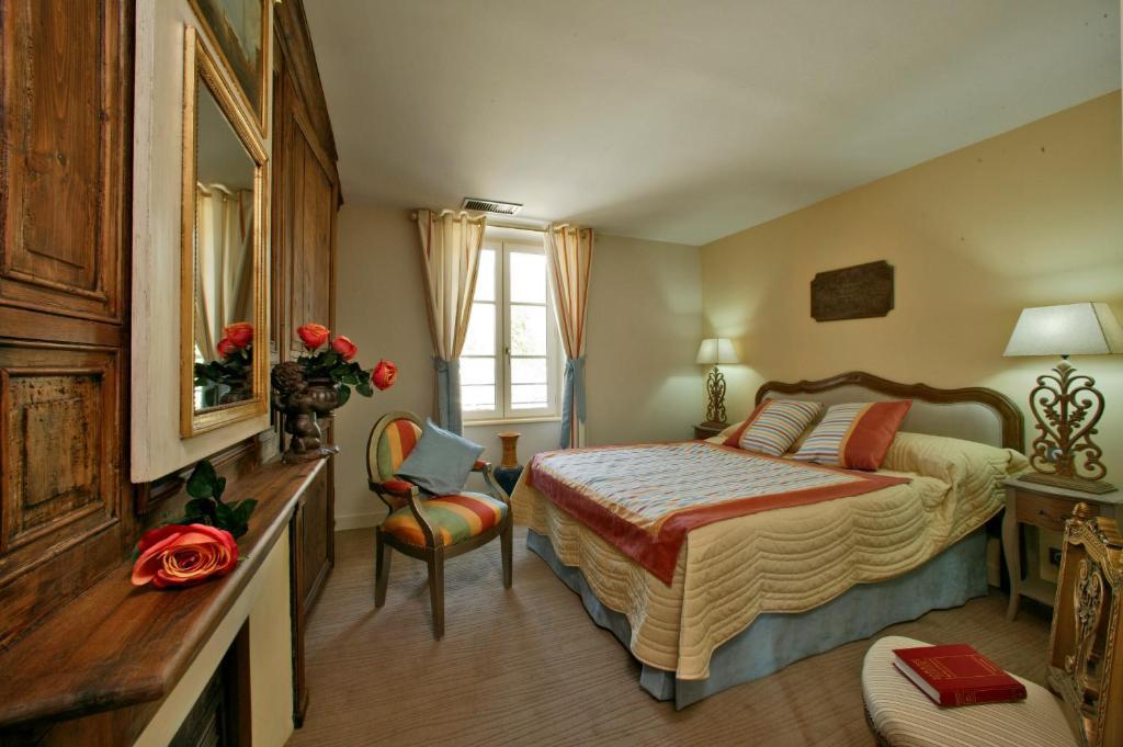 Le Moulin De Mitou Hotel Auriac-du-Périgord Стая снимка